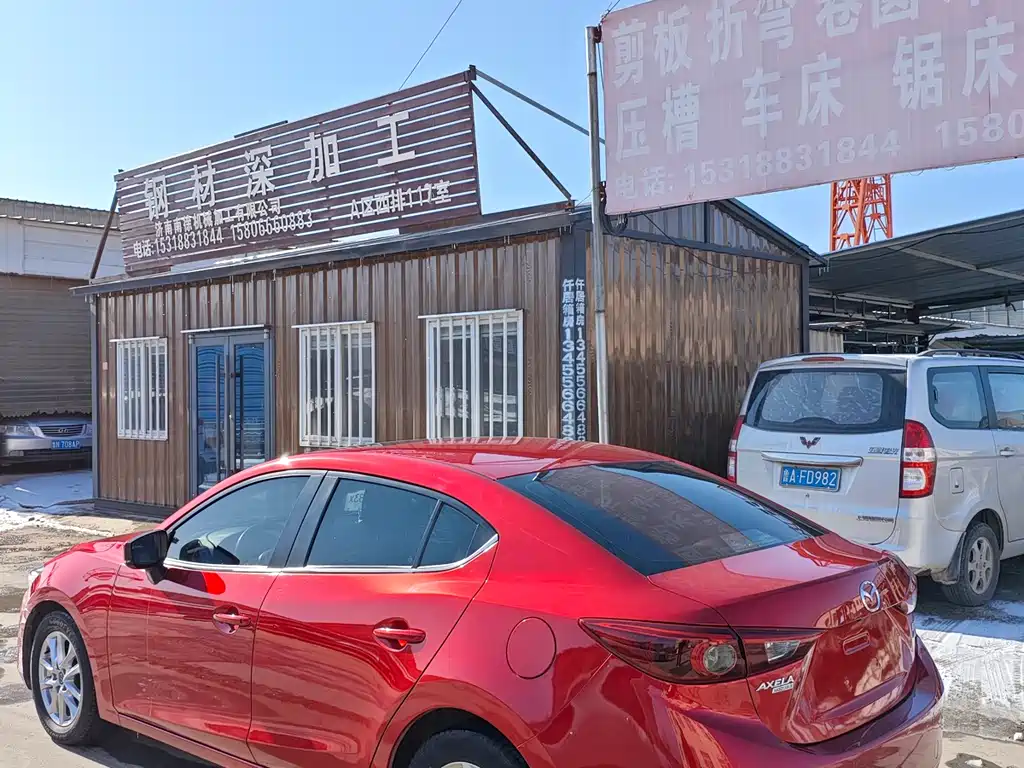 Mazda Mazda 3 Axela 2017 Sedan 1.5L Automatic Luxury Model China V 2019 - thumbnail 4