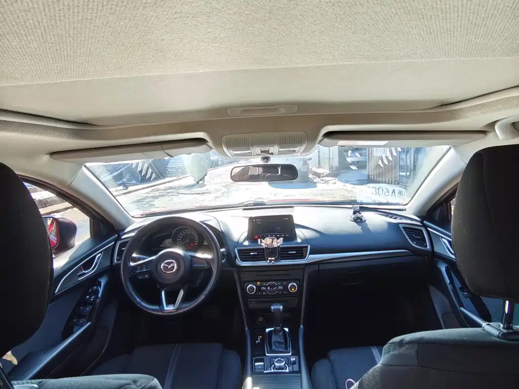 Mazda Mazda 3 Axela 2017 Sedan 1.5L Automatic Luxury Model China V 2019 - thumbnail 9