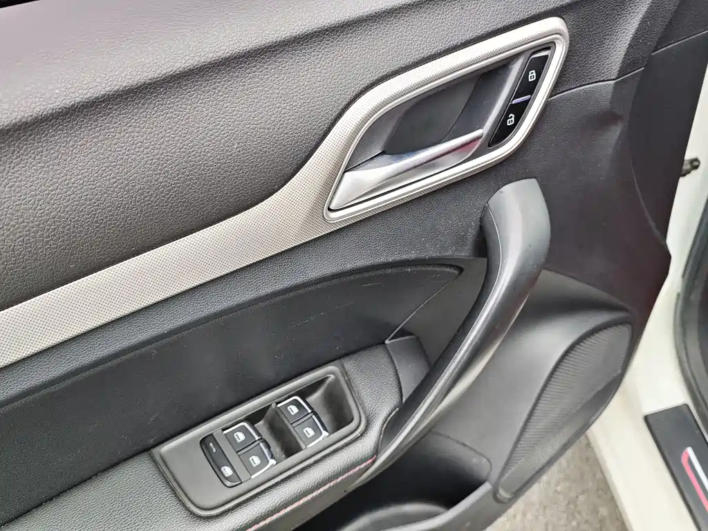 MG MG6 2019 20T Automatic Starlight Edition 2020 - thumbnail 25