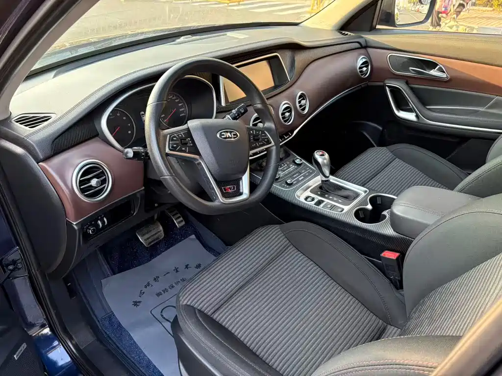 Jianghuai Automobile Group Rui Feng S7 2017 1.5T Automatic Comfort Model 2017 - thumbnail 5
