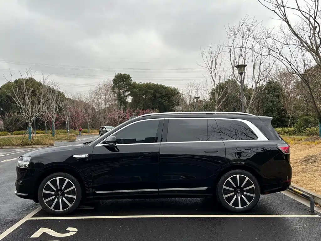 AITO M9 Aito M9 2025 Extended Range Ultra 52kWh 6-seater 2025 - thumbnail 4