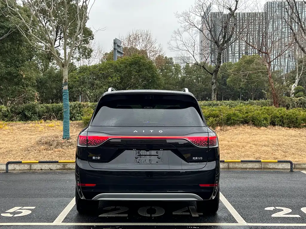 AITO M9 Aito M9 2025 Extended Range Ultra 52kWh 6-seater 2025 - thumbnail 15