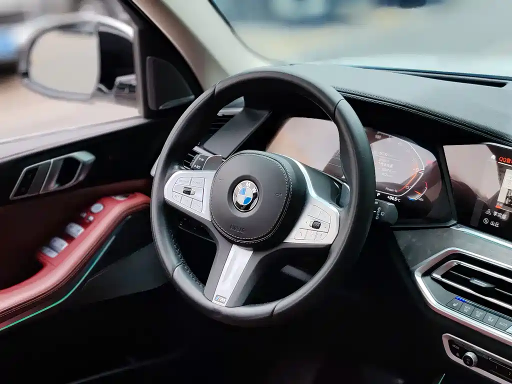 BMW BMW X5 2022 Model Year Facelift xDrive 30Li M Sport Package Premium 2023 - thumbnail 9