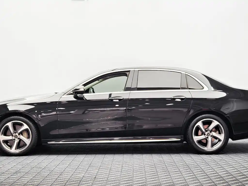 Mercedes-Benz Mercedes-Benz E-Class 2018 E 300 L Sport Luxury 2018 - thumbnail 2