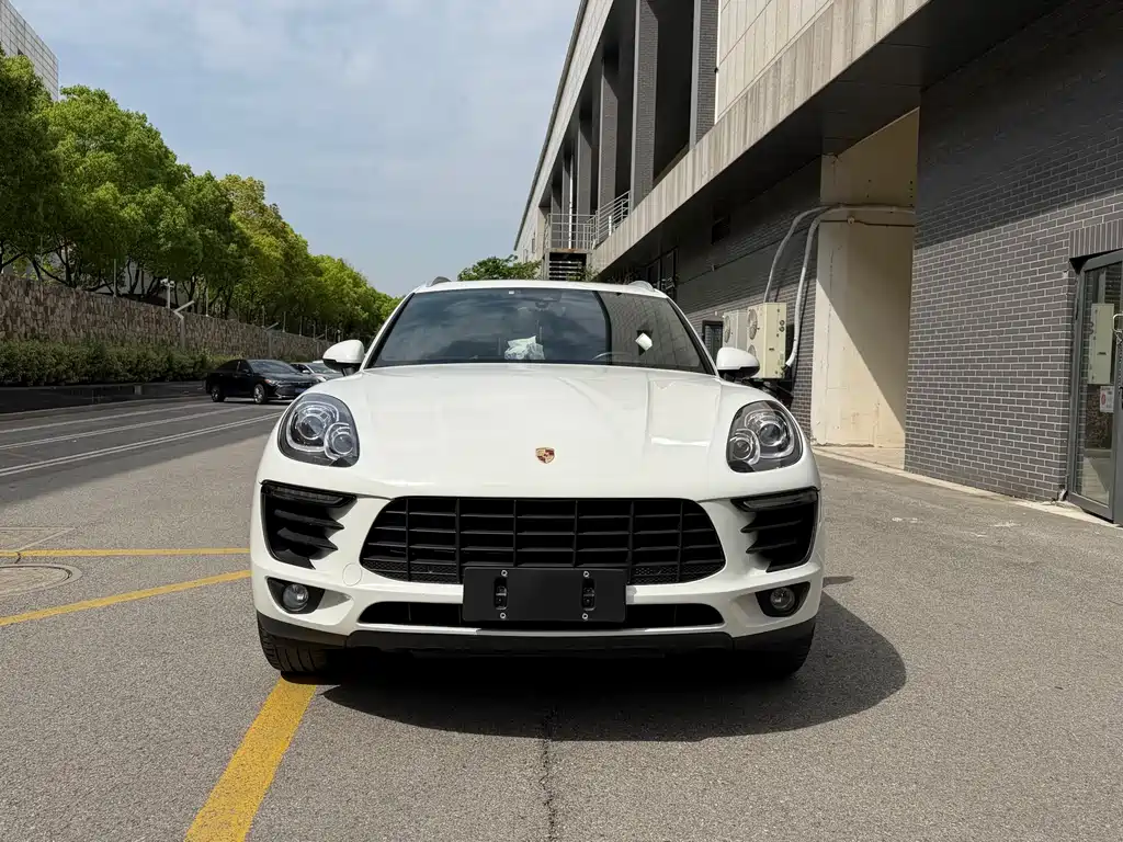 Porsche Porsche Macan 2017 2.0T 2018 - thumbnail 2