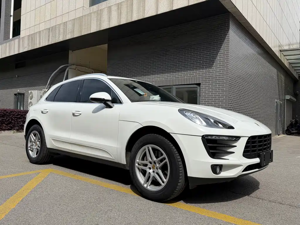 Porsche Porsche Macan 2017 2.0T 2018 - thumbnail 3