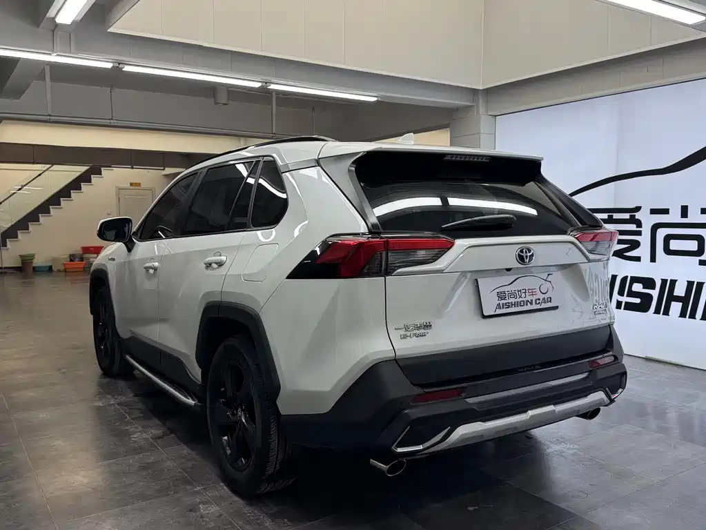 Toyota RAV4 2021 Hybrid 2.5L E-CVT AWD Premium Plus Edition 2022 - thumbnail 5