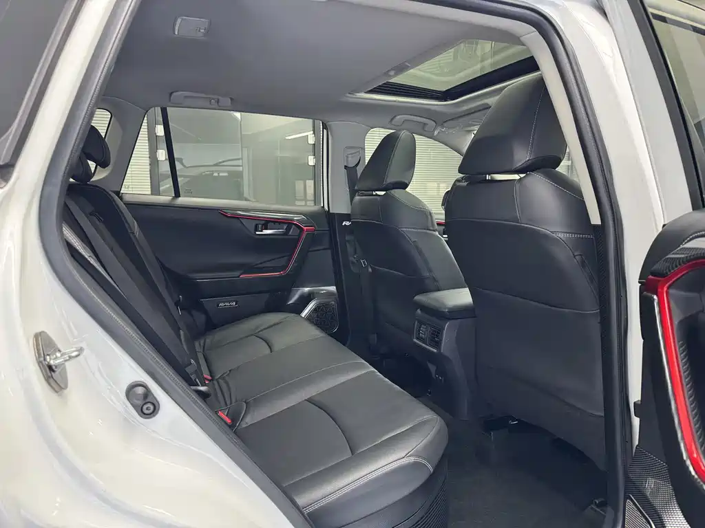 Toyota RAV4 2021 Hybrid 2.5L E-CVT AWD Premium Plus Edition 2022 - thumbnail 14