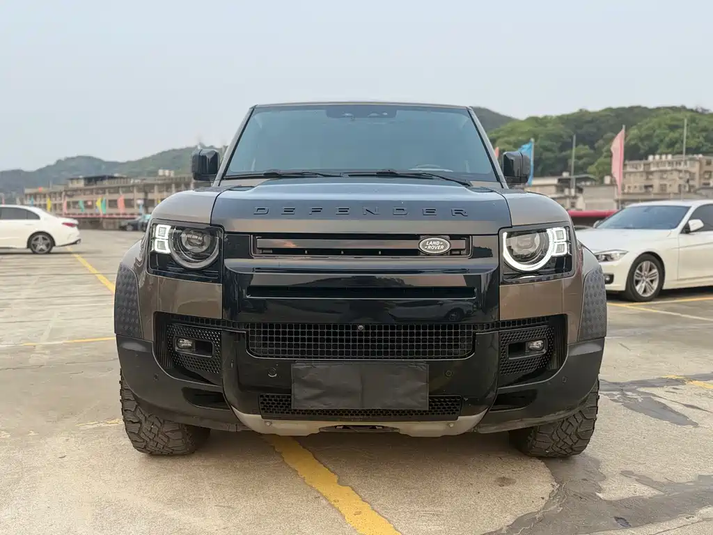 Land Rover Land Rover Defender 2020 110 P400 HSE 2020 - thumbnail 2
