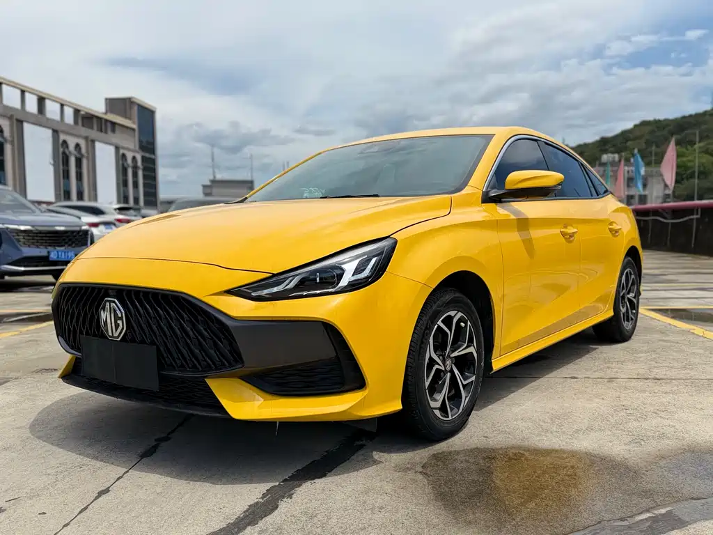 MG MG5 2021 180DVVT CVT Youth Fashion Edition 2021