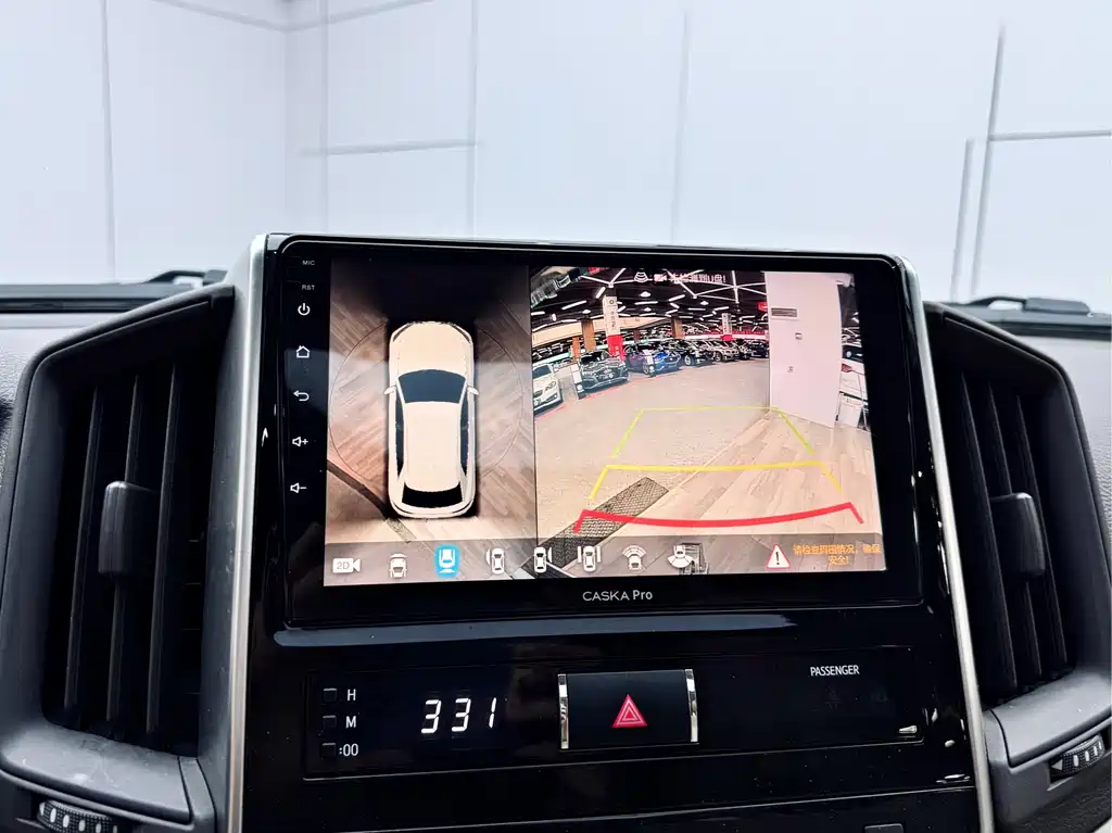 Toyota Land Cruiser (Imported) 2019 Model 4.0L Middle East Version 2020 - thumbnail 27