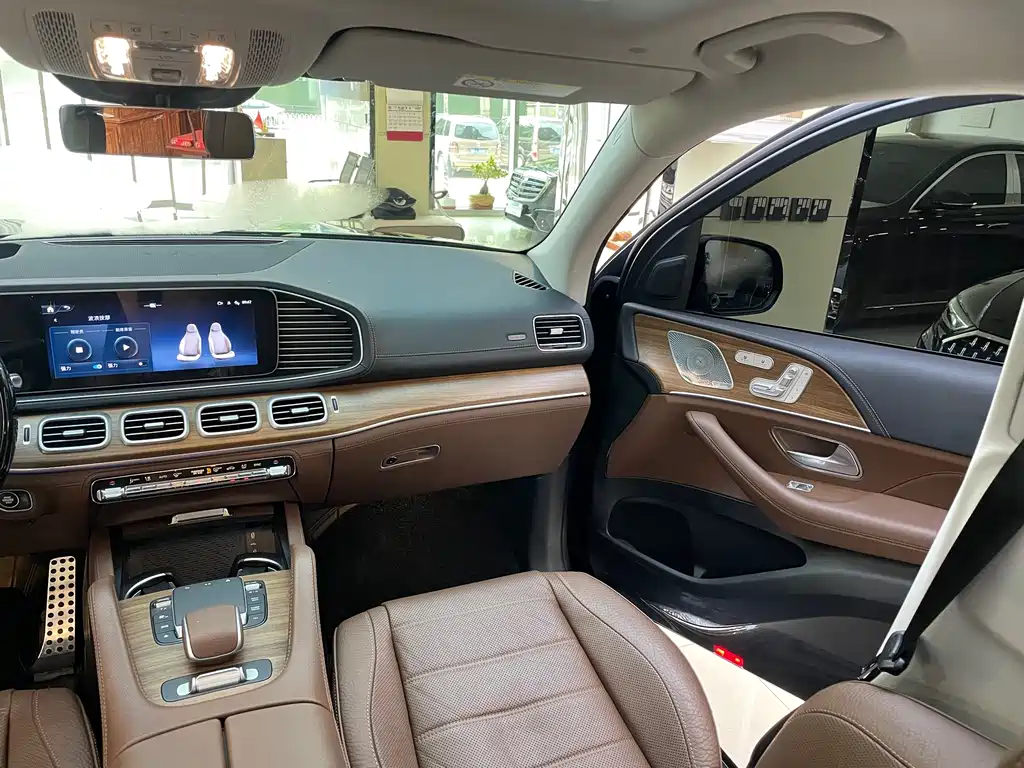 Mercedes-Benz Mercedes-Benz GLS 2024 GLS 450 4MATIC Luxury 2024 - thumbnail 17