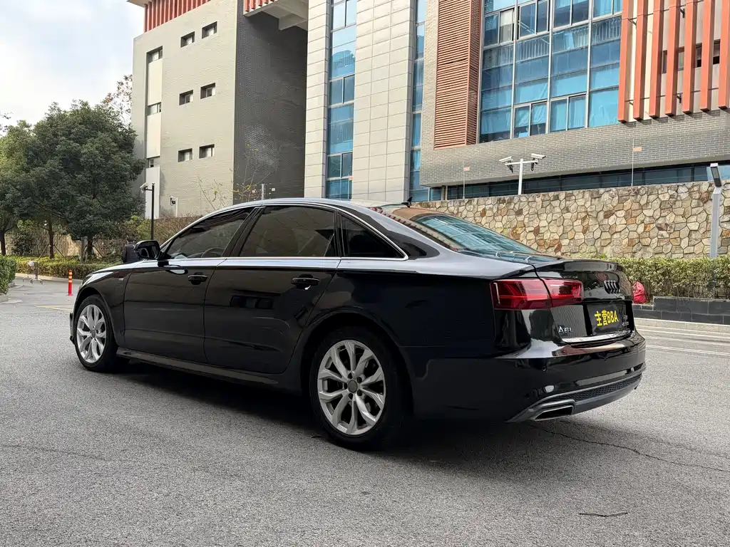 Audi Audi A6L 2018 30th Anniversary Edition 35 TFSI Fashion Edition 2018 - thumbnail 16