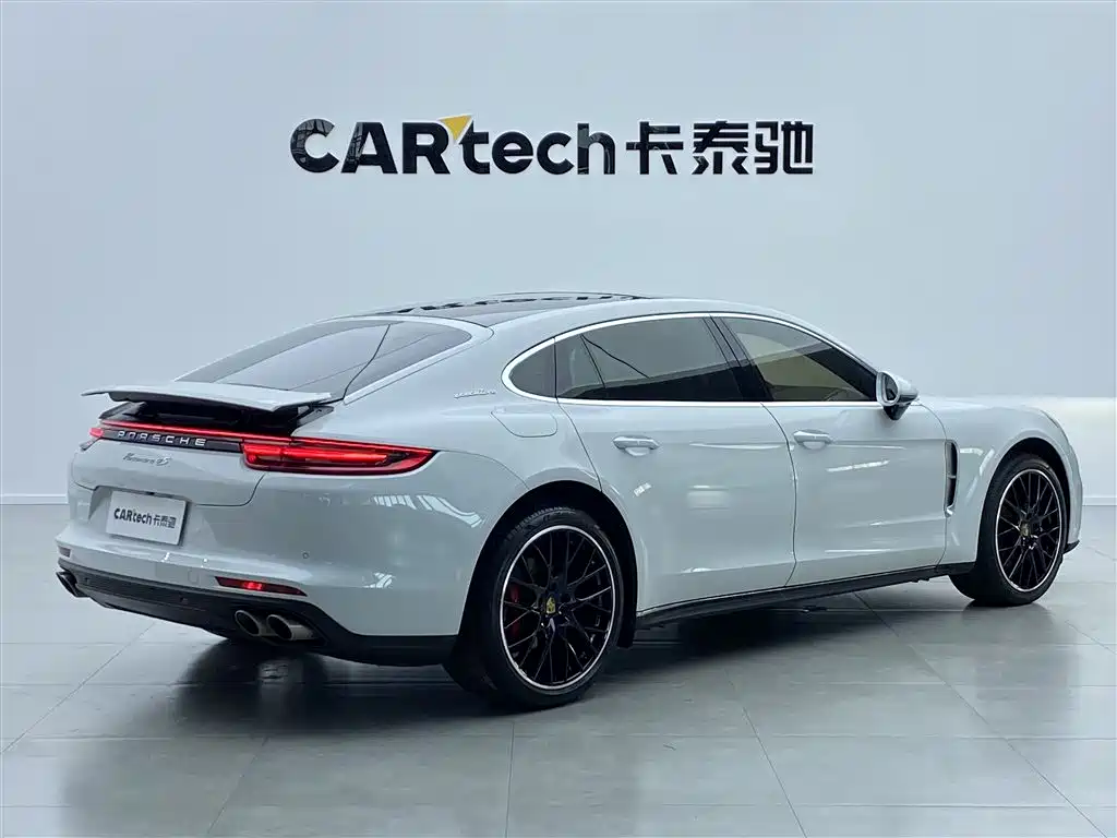 Porsche 2017 Porsche Panamera 4S Executive Extended Wheelbase 2.9T 2018 - thumbnail 4
