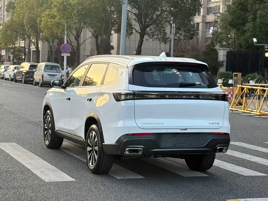 Chery Tiggo 8 PLUS 2025 Model 290TGDI DCT Wind Edition 2025 - thumbnail 18