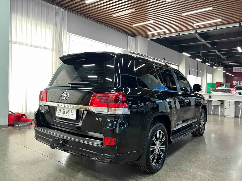 Toyota Land Cruiser (Imported) 2019 Model 4.0L GX-R Middle East Version 2019 - thumbnail 18