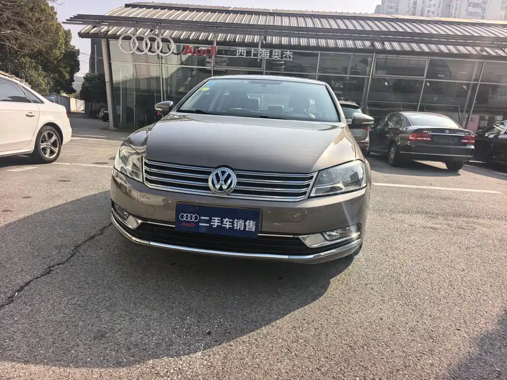Volkswagen Volkswagen Magotan 2015 1.8TSI Leading Edition 2016 - thumbnail 2