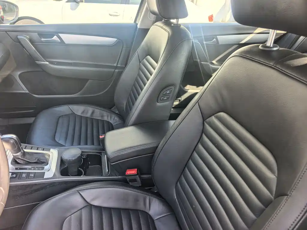 Volkswagen Volkswagen Magotan 2015 1.8TSI Leading Edition 2016 - thumbnail 8
