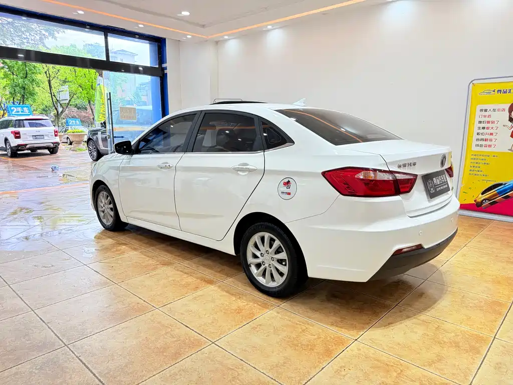 Changan Changan CS35 2015 Model 1.6L Automatic Joy Edition National V 2015 - thumbnail 6