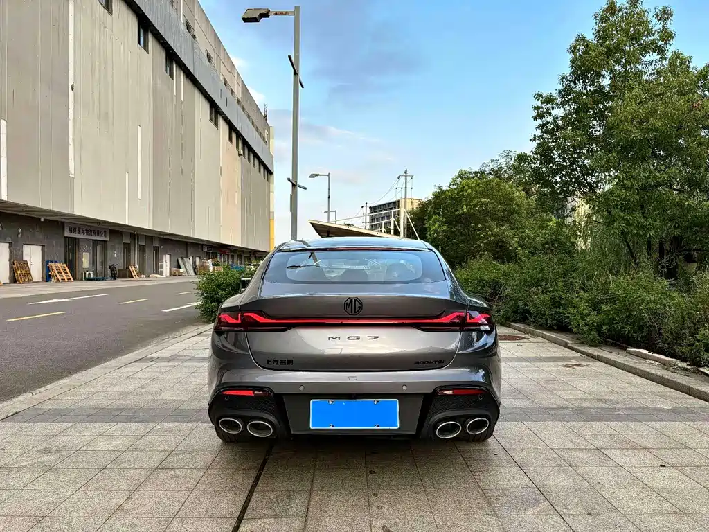 MG MG7 2023 1.5T DCT Luxury Edition 2023 - thumbnail 4