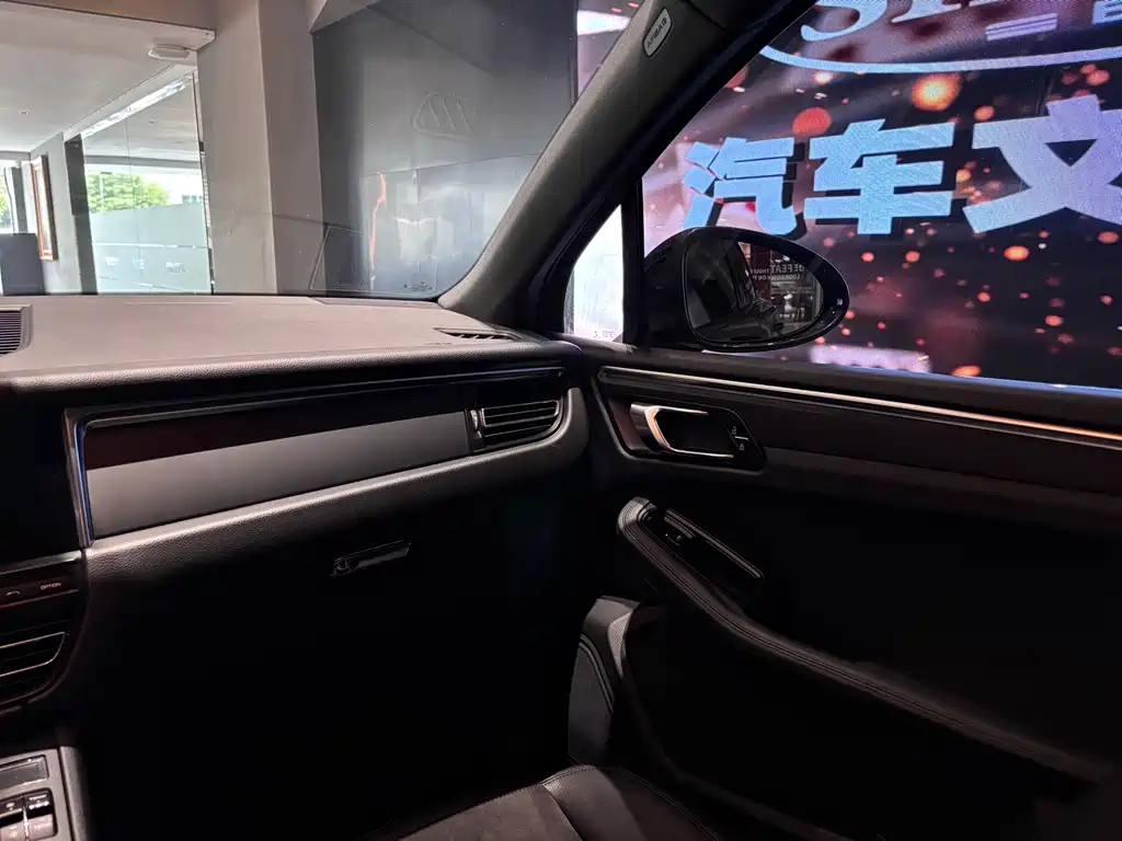 Porsche Porsche Macan 2018 Macan 2.0T 2019 - thumbnail 11