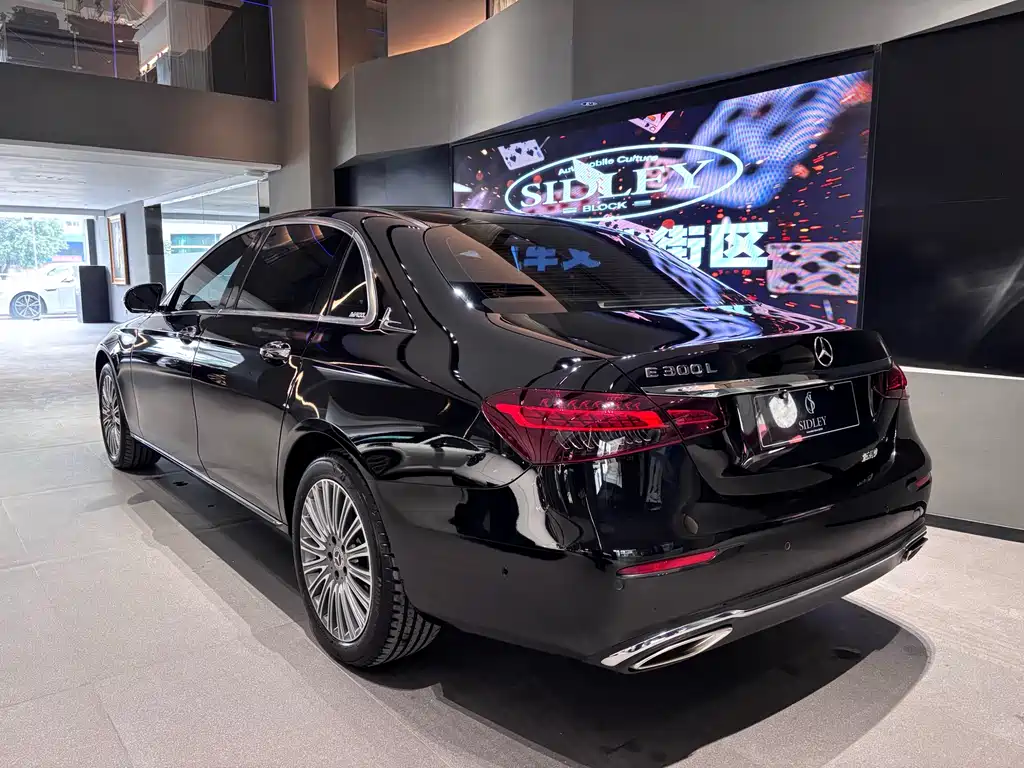 Mercedes-Benz Mercedes-Benz E-Class 2022 Facelift E 300 L Luxury 2022 - thumbnail 4