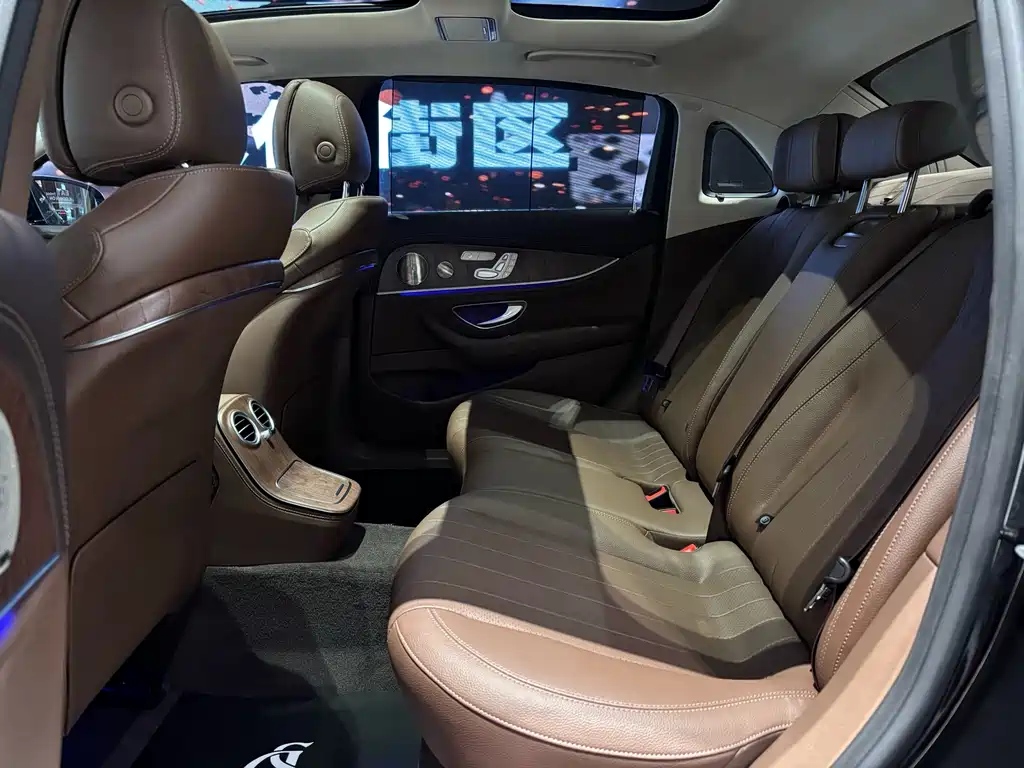 Mercedes-Benz Mercedes-Benz E-Class 2022 Facelift E 300 L Luxury 2022 - thumbnail 12