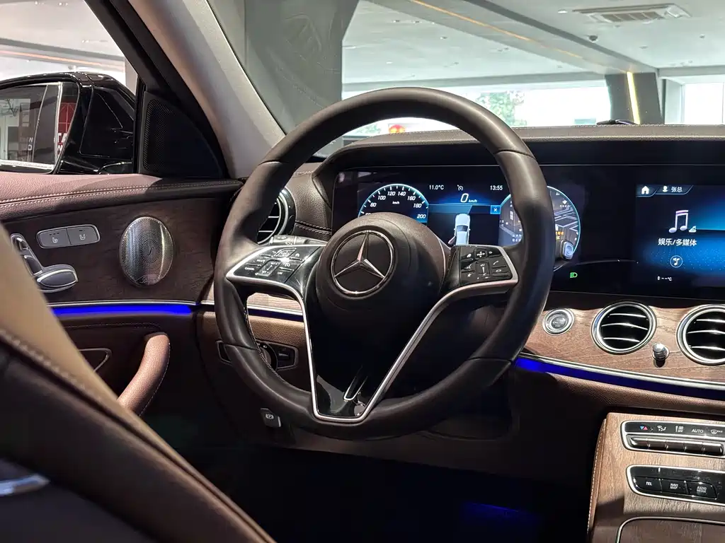 Mercedes-Benz Mercedes-Benz E-Class 2022 Facelift E 300 L Luxury 2022 - thumbnail 23