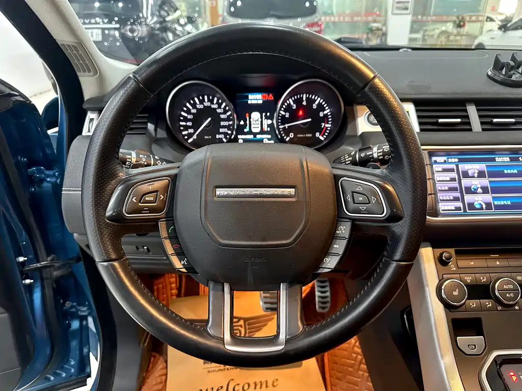 Land Rover Range Rover Evoque 2014 2.0T 5-door Dynamic SE 2014 - thumbnail 16