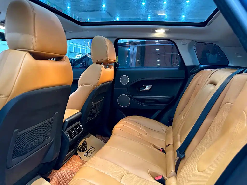 Land Rover Range Rover Evoque 2014 2.0T 5-door Dynamic SE 2014 - thumbnail 17