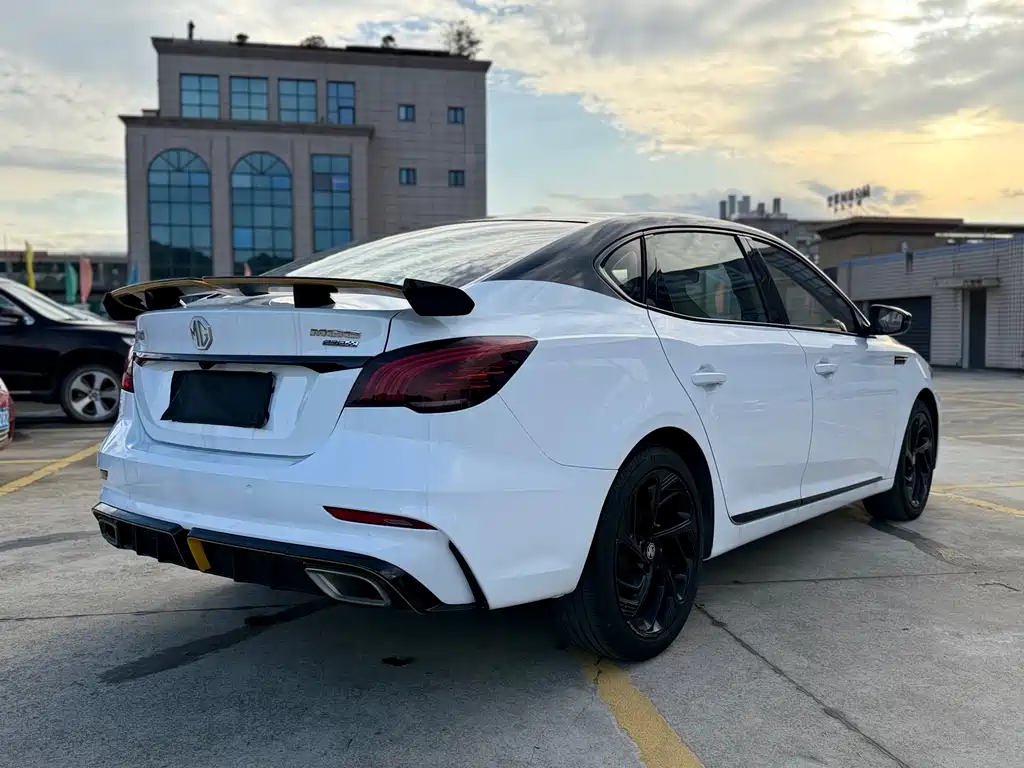 MG MG6 2021 Pro 1.5T Automatic Trophy Luxury Edition 2022 - thumbnail 5