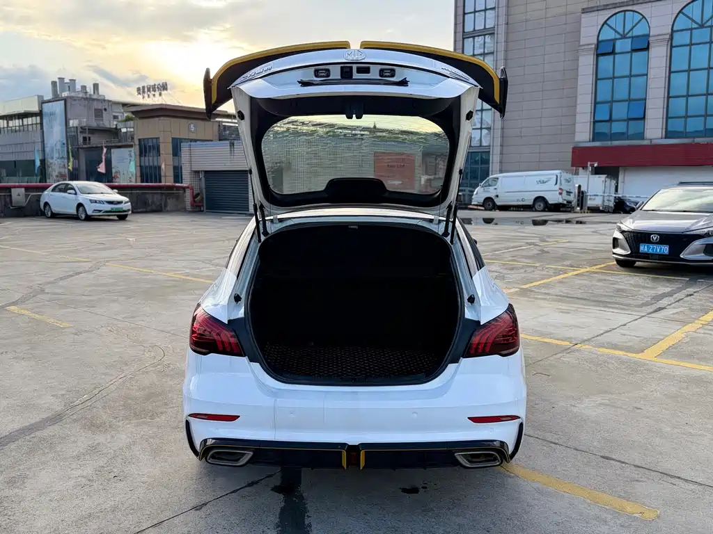 MG MG6 2021 Pro 1.5T Automatic Trophy Luxury Edition 2022 - thumbnail 11