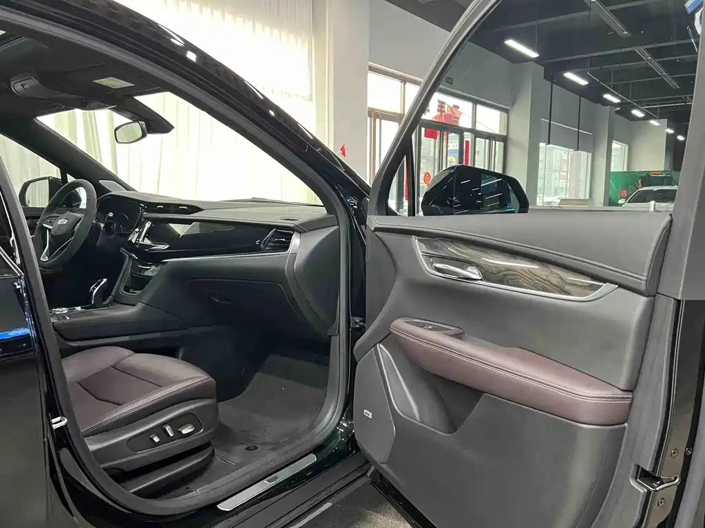 Cadillac Cadillac XT6 2021 2.0T Seven-seat AWD Luxury Edition 2021 - thumbnail 9