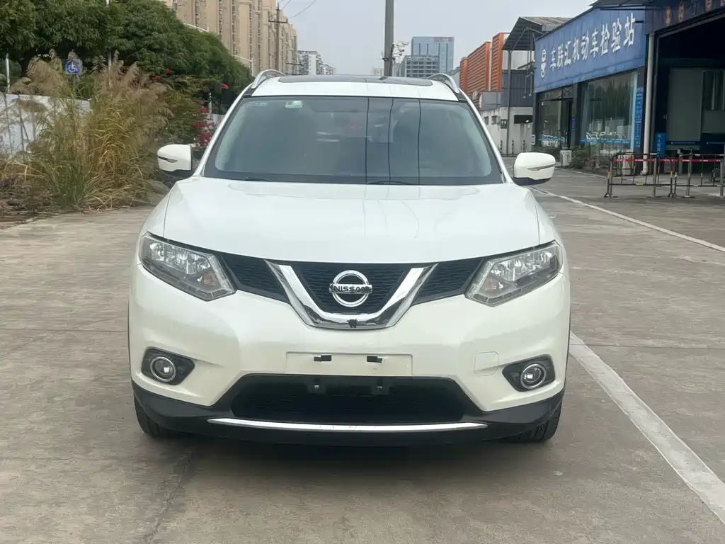 Nissan Nissan X-Trail 2015 Model 2.5L CVT Premium MAX Version 4WD 2016 - thumbnail 6