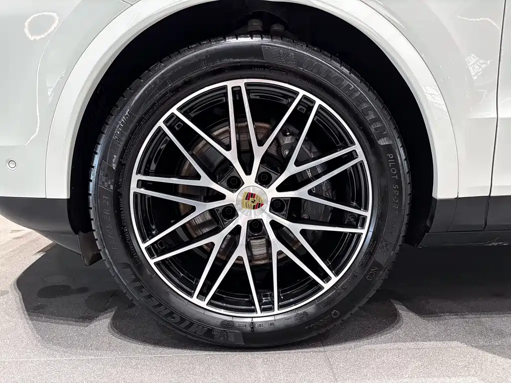 Porsche Porsche Cayenne 2024 Model Cayenne 3.0T 2024 - thumbnail 6