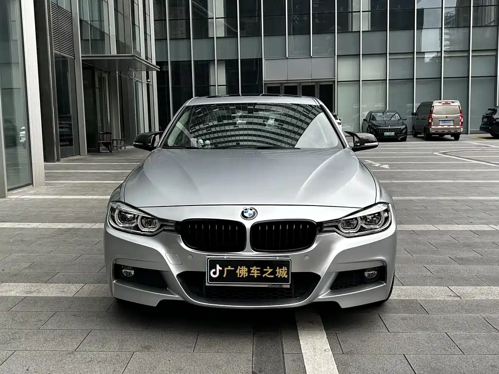 BMW BMW 3 Series 2018 320Li M Sport Black Night Edition 2018 - thumbnail 2