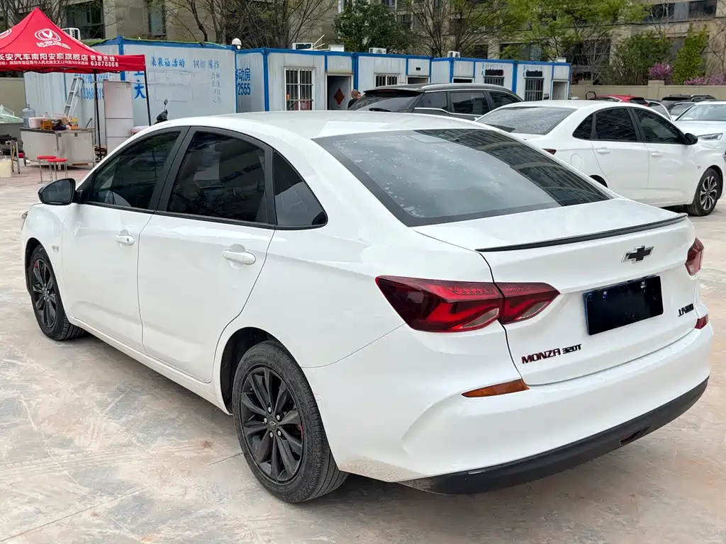 Chevrolet Chevrolet Cruze 2020 Redline 320T DCT Sport Edition 2021 - thumbnail 6