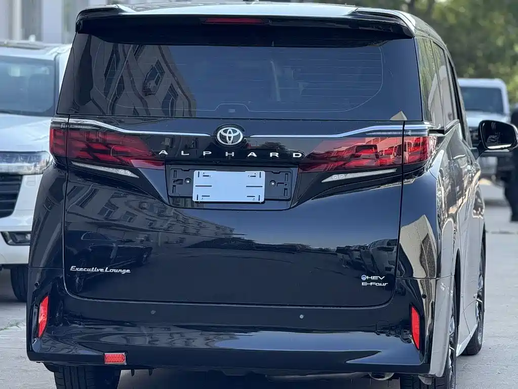 Toyota Toyota Alphard 2025 Model Hybrid 2.5L Premium Gold Edition 2026 - thumbnail 5