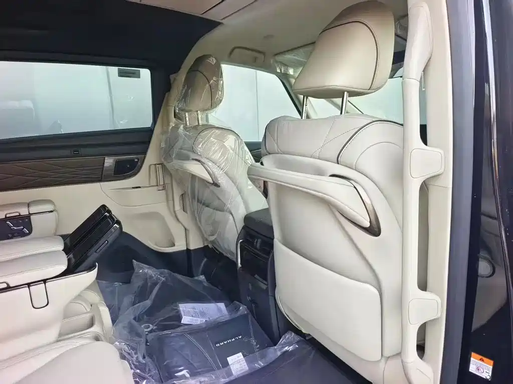 Toyota Toyota Alphard 2025 Model Hybrid 2.5L Premium Gold Edition 2026 - thumbnail 9