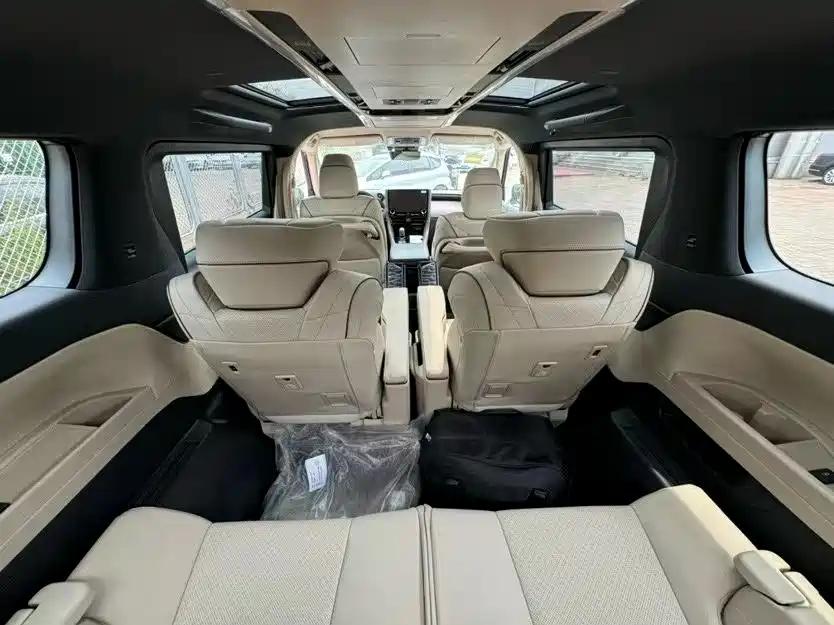 Toyota Toyota Alphard 2025 Model Hybrid 2.5L Premium Gold Edition 2026 - thumbnail 10