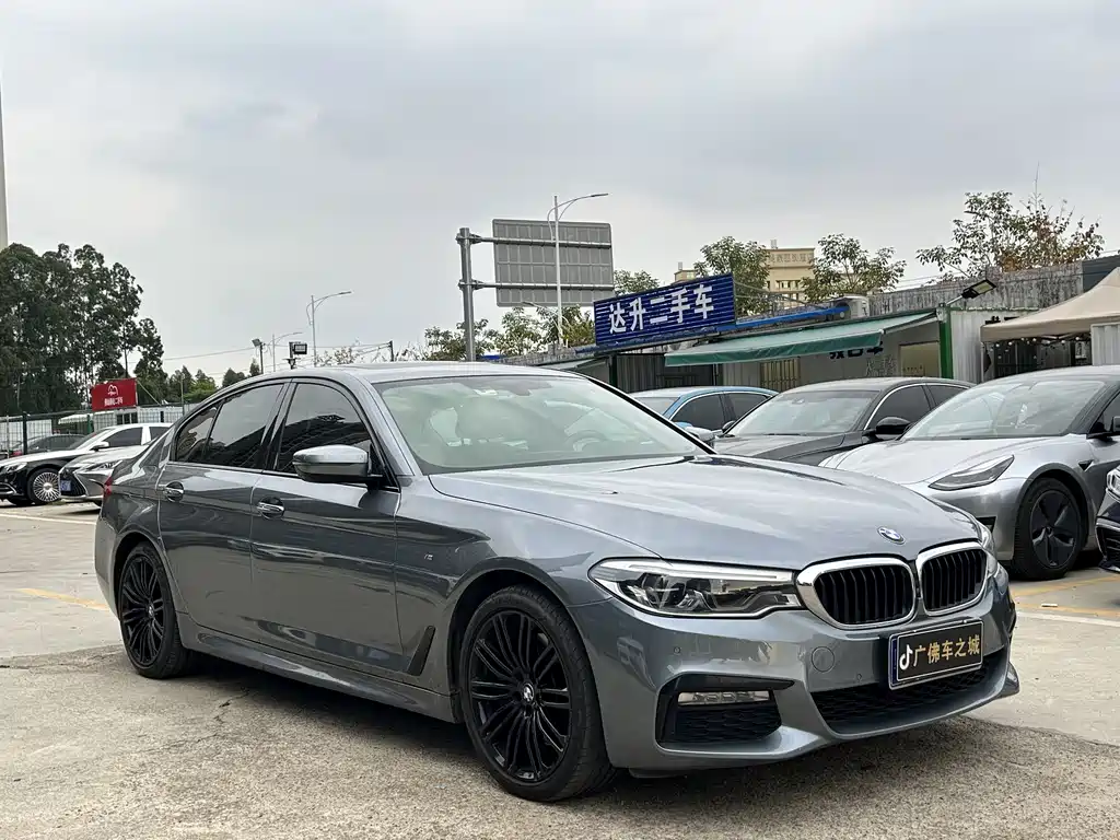 BMW BMW 5 Series (Imported) 2018 Model 530i M Sport Package 2018 - thumbnail 3