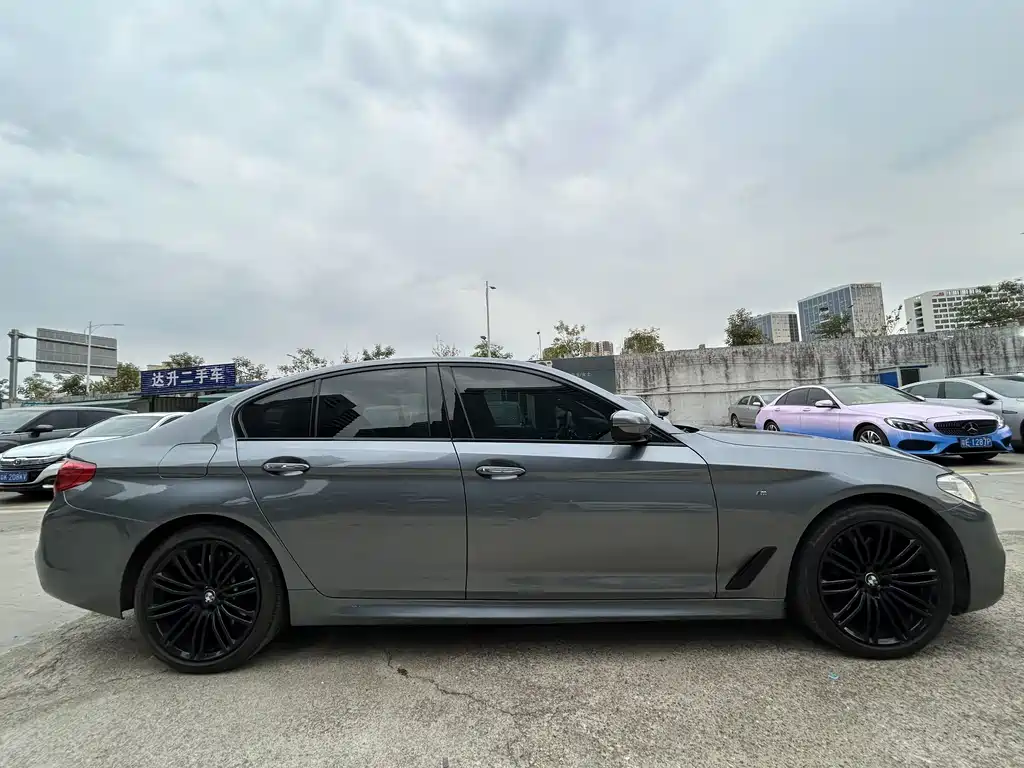 BMW BMW 5 Series (Imported) 2018 Model 530i M Sport Package 2018 - thumbnail 4