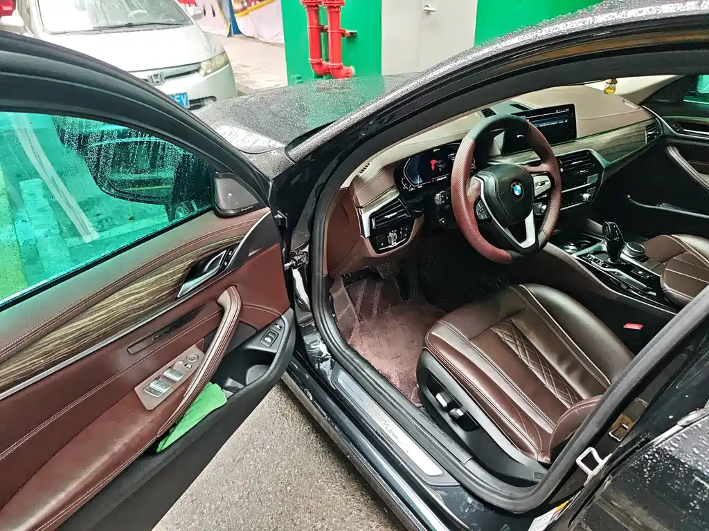 BMW BMW 5 Series Hybrid 2020 530Le Luxury Package 2019 - thumbnail 7