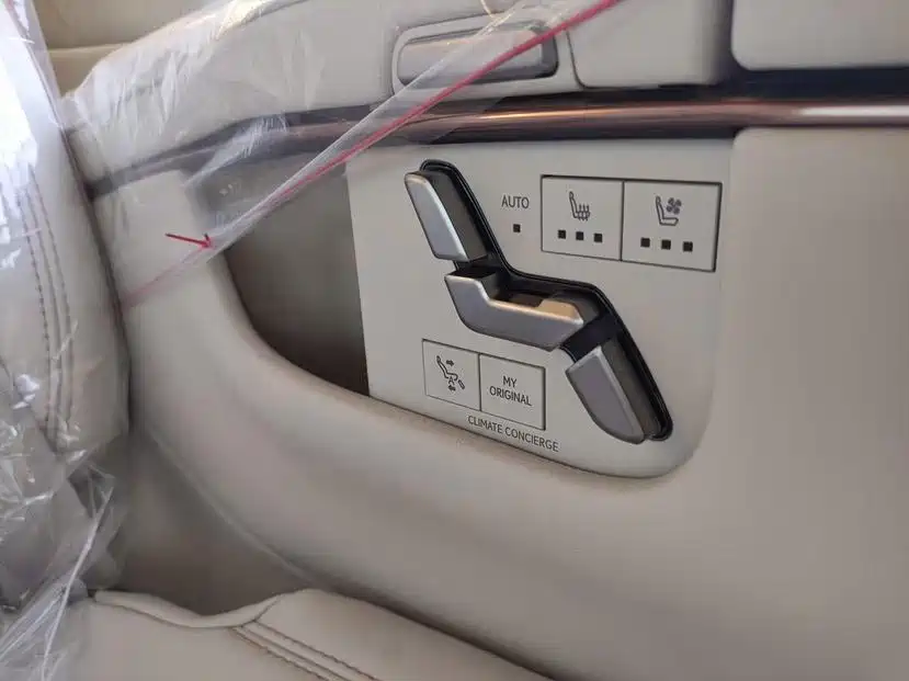 Lexus Lexus LM 2025 350h Seven-seat Elegant Version 2026 - thumbnail 9