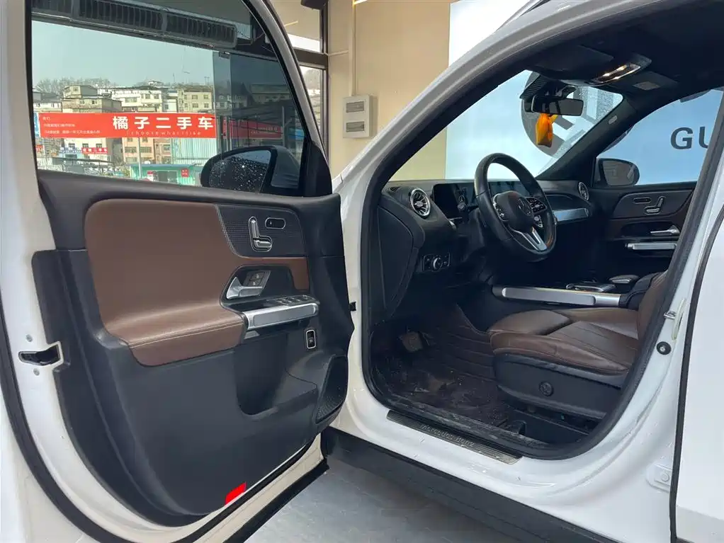 Mercedes-Benz Mercedes-Benz GLB 2020 Facelift GLB 200 Style 2020 - thumbnail 4