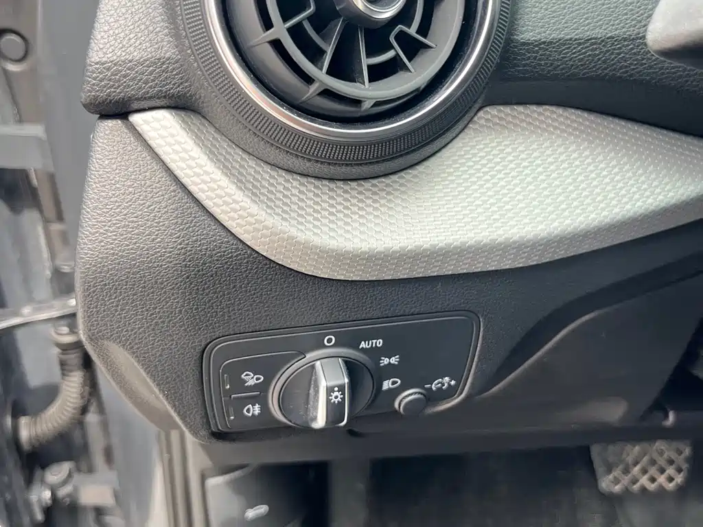 Audi Audi Q2L 2020 35 TFSI Progressive Dynamic Model 2020 - thumbnail 18