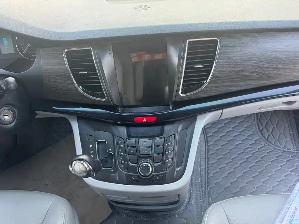 JAC Group Rui Feng M5 2014 2.0T Gasoline Automatic Business Edition 2015 - thumbnail 6