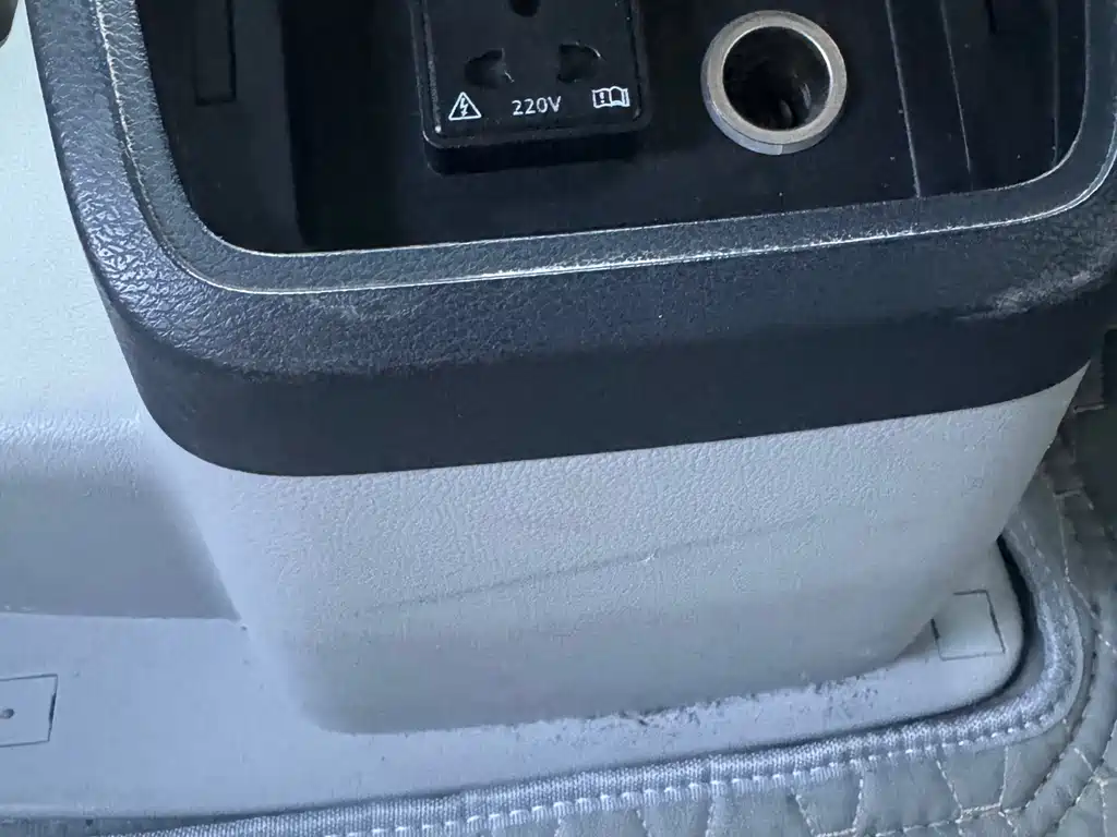 JAC Group Rui Feng M5 2014 2.0T Gasoline Automatic Business Edition 2015 - thumbnail 8