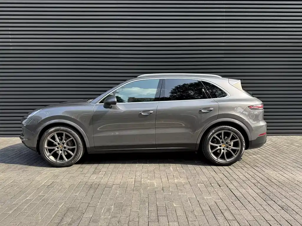 Porsche Porsche Cayenne 2023 Cayenne 3.0T 2022 - thumbnail 2