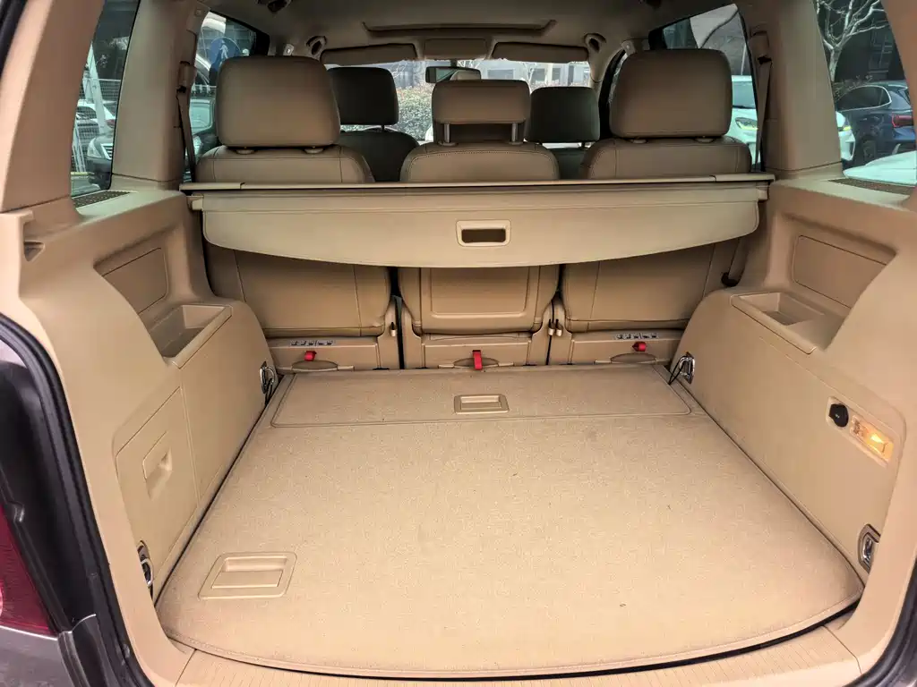 Volkswagen Volkswagen Touran 2008 1.8T Smart Luxury Edition Automatic 5-seater 2010 - thumbnail 14
